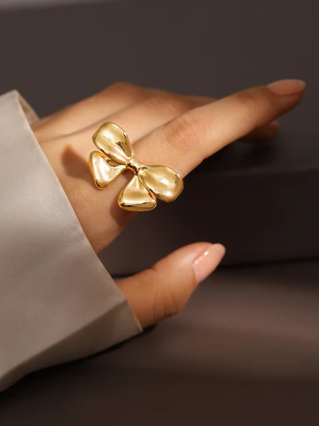 Trendy Ring